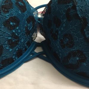 Victoria Secret "Pink" Push Up Bra 36DD NEW!